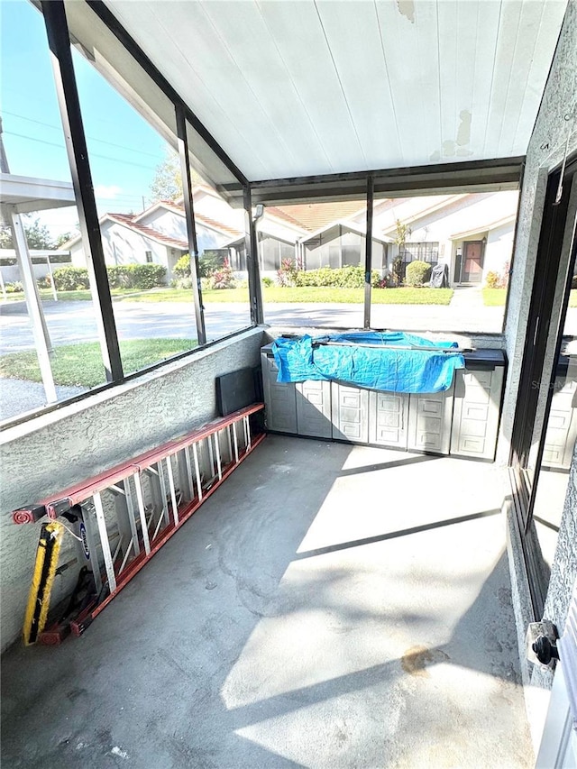 view of sunroom / solarium