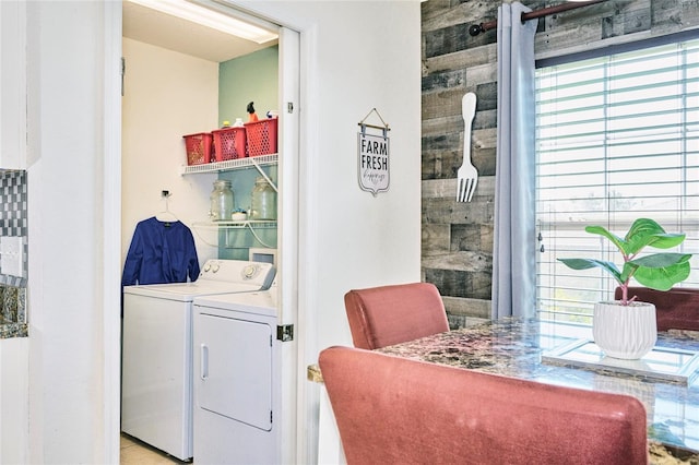 612 Chicago Way, Dundee, FL 33838 - washroom with washing machine and dryer
