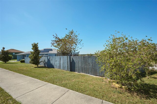 612 Chicago Way, Dundee, FL 33838 - view of yard