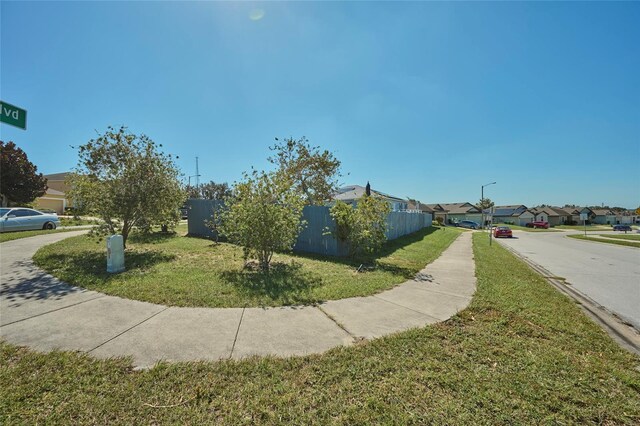 612 Chicago Way, Dundee, FL 33838 - view of property exterior with a residential view
