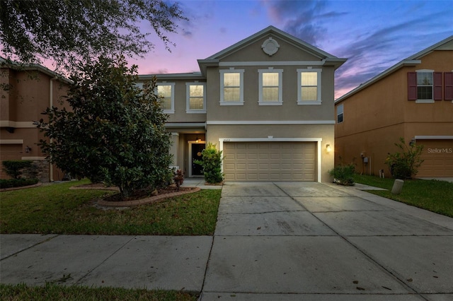 view of front property featuring a garage