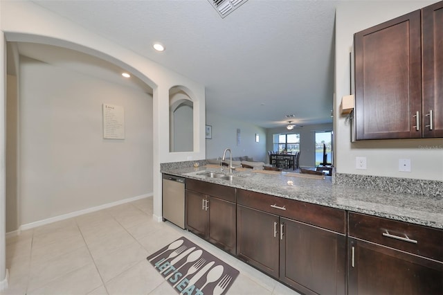 928 Royal Empress Dr, Ruskin, FL 33570 - photo 10