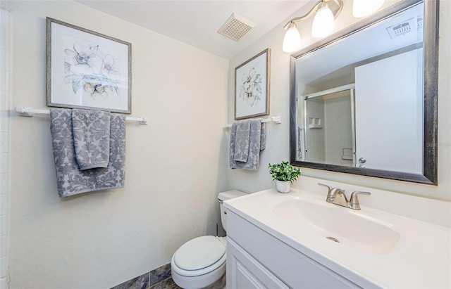 2690 Coral Landings Blvd Unit 722, Palm Harbor, FL 34684 - full bathroom featuring toilet, vanity, and a shower with door