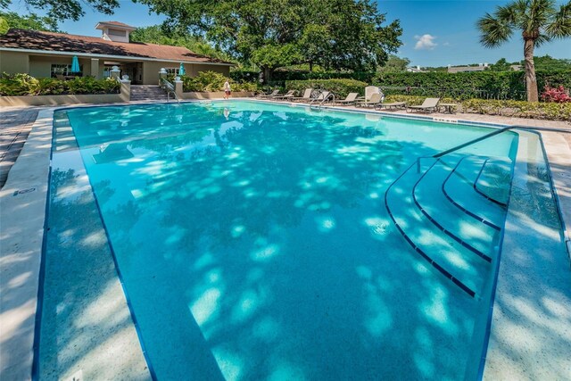 2690 Coral Landings Blvd Unit 722, Palm Harbor, FL 34684 - view of community pool