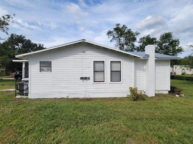 1058 N Davis Ave, Lakeland, FL 33805 - photo 2