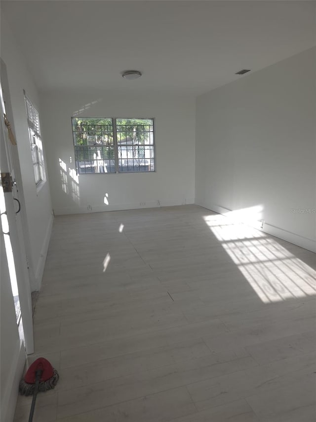 3102 W Leroy St Unit A, Tampa, FL 33607 - unfurnished room featuring baseboards