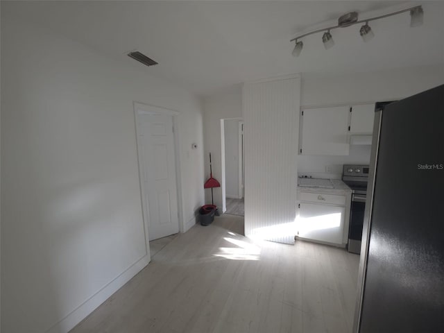 3102 W Leroy St Unit A, Tampa, FL 33607 - hall with light wood-style flooring