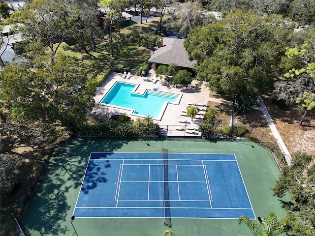 1106 Lennox Rd W, W, Palm Harbor, FL 34683 - bird's eye view of a pool