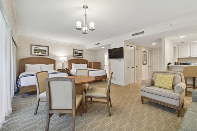 dining room featuring crown molding, light carpet, and an inviting chandelier