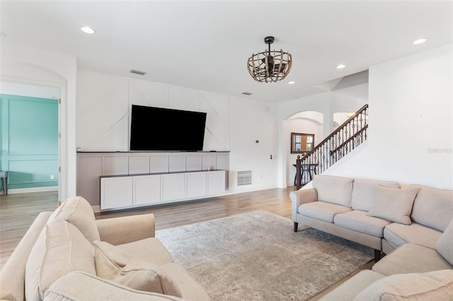 913 Buckhurst Dr, Spring Hill, FL 34609 - photo 11