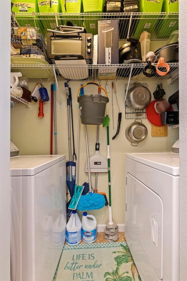 laundry area featuring washer and clothes dryer