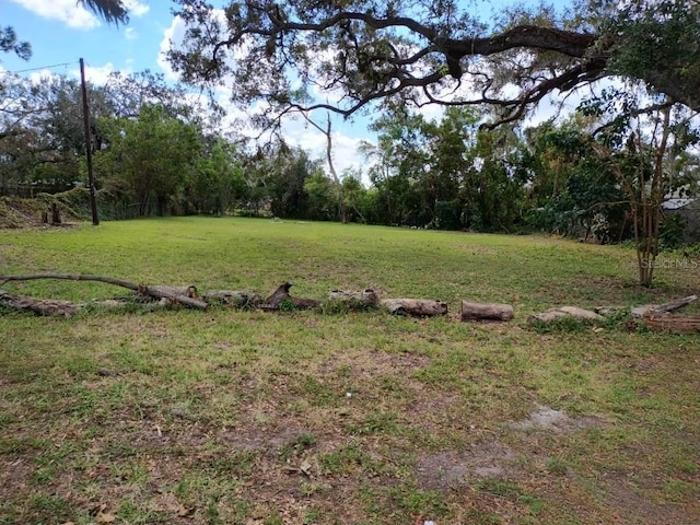 Listing photo 3 for 820 26th Ave E, Bradenton FL 34208