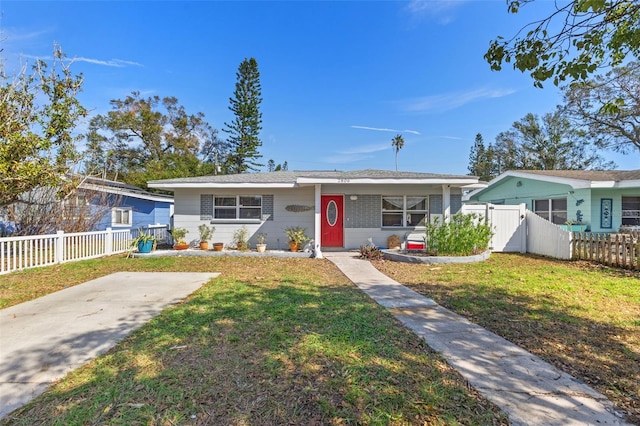 view of front of house with a front yard