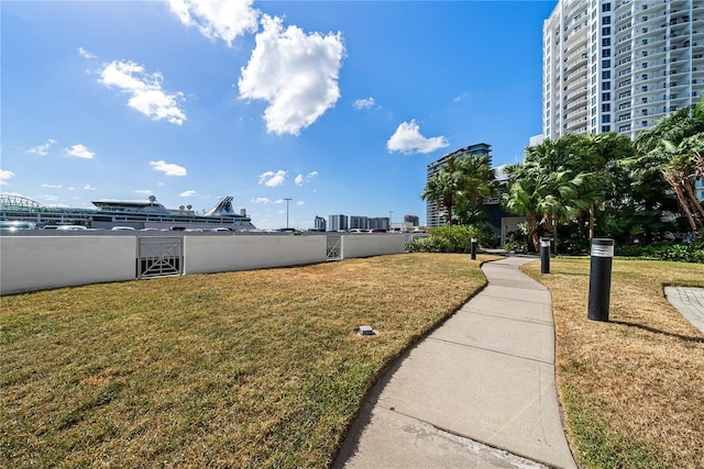 1209 E Cumberland Ave Unit 508, Tampa, FL 33602 - view of green lawn