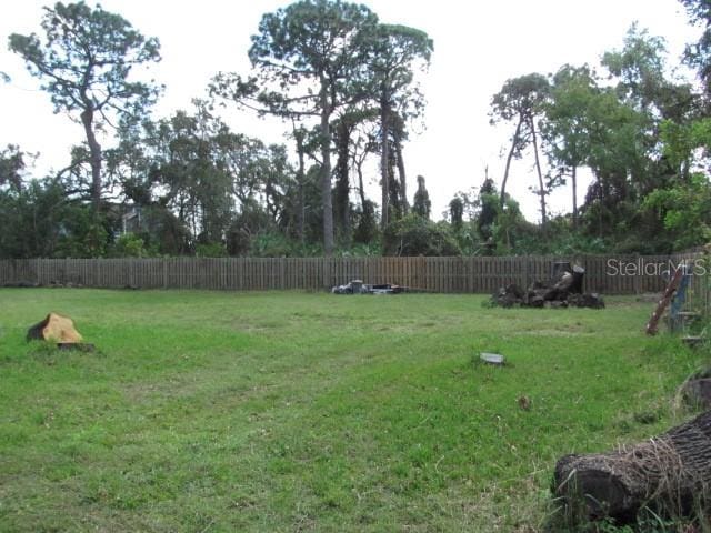 Listing photo 3 for 12295 95th St N, Largo FL 33773