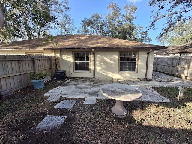 2672 Arjay Ct, Palm Harbor, FL 34684 - photo 37