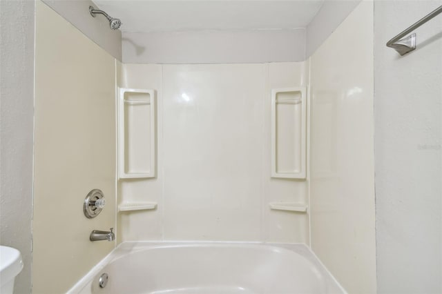 bathroom featuring shower / tub combination