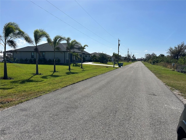 Listing photo 3 for 10065 Long Beach St, Port Charlotte FL 33981