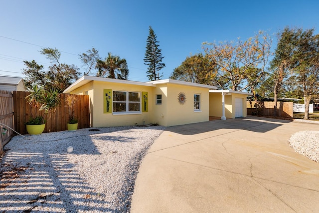 single story home with a patio