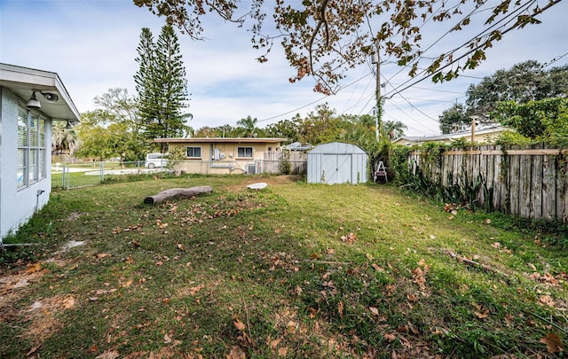 view of yard with a shed