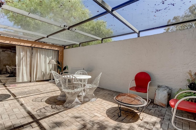 view of patio with an outdoor fire pit