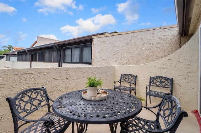 2571 Cyprus Dr Unit 1-202, Palm Harbor, FL 34684 - view of patio