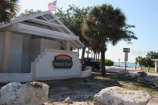 2571 Cyprus Dr Unit 1-202, Palm Harbor, FL 34684 - view of community / neighborhood sign