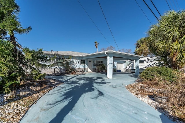 view of front of house featuring a carport