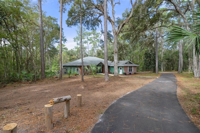view of front of home with driveway