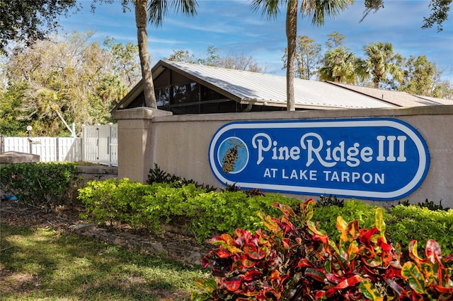 view of community / neighborhood sign