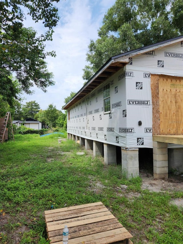 view of property exterior