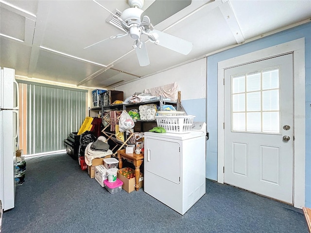 laundry area with washer / dryer and ceiling fan