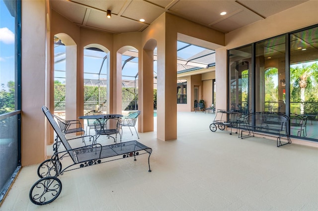 sunroom / solarium with a healthy amount of sunlight