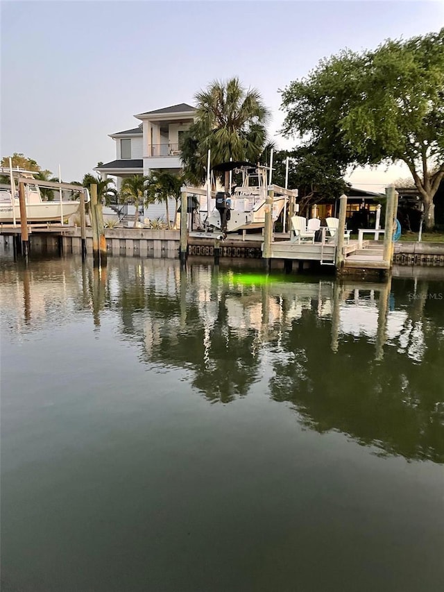 dock area featuring a water view