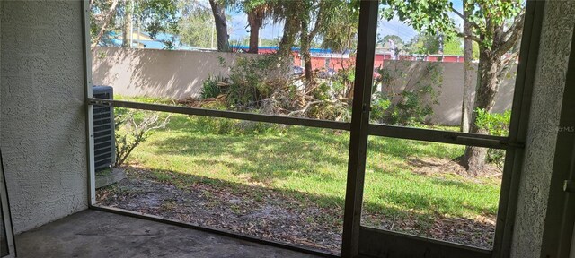 6212 Bayside Key Dr, Tampa, FL 33615 - detailed view of a textured wall