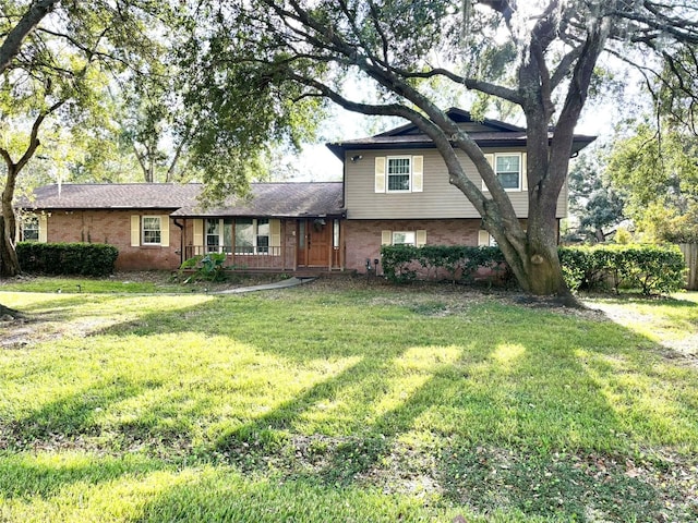 view of front of house with a front yard