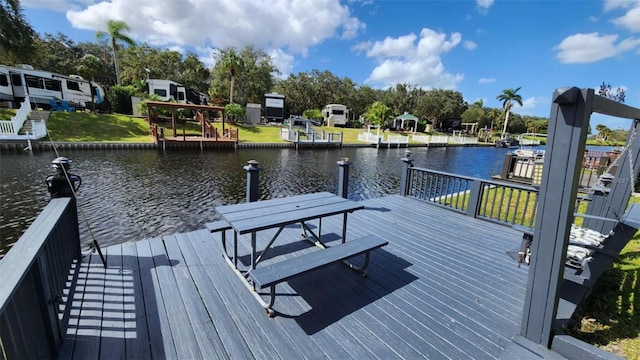 Listing photo 3 for 577 Waterway Dr, River Ranch FL 33867