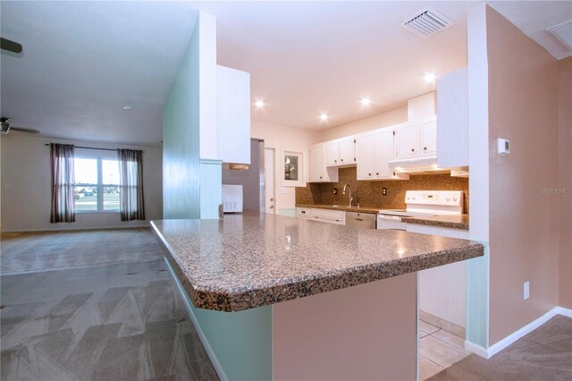 332 Club Manor Dr Unit 10, Sun City Center, FL 33573 - photo 24