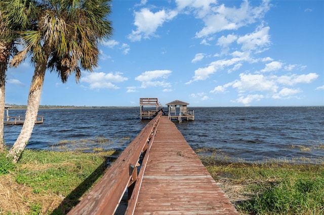 dock area featuring a water view