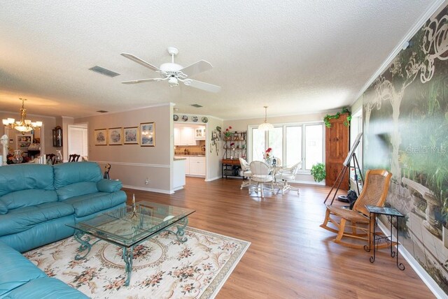 3006 Bolt Dr, Palm Harbor, FL 34685 - photo 13