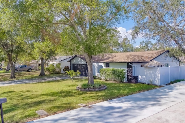 ranch-style home with a front yard