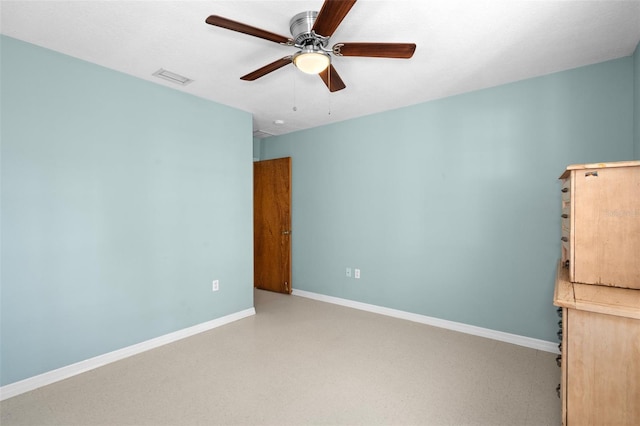 spare room featuring ceiling fan