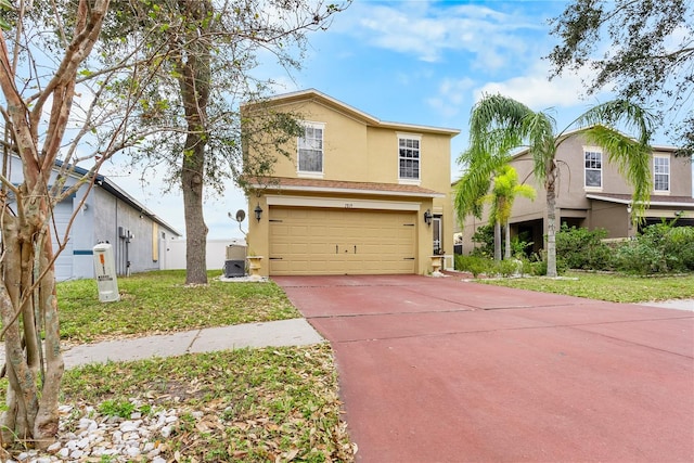 view of front facade featuring a garage