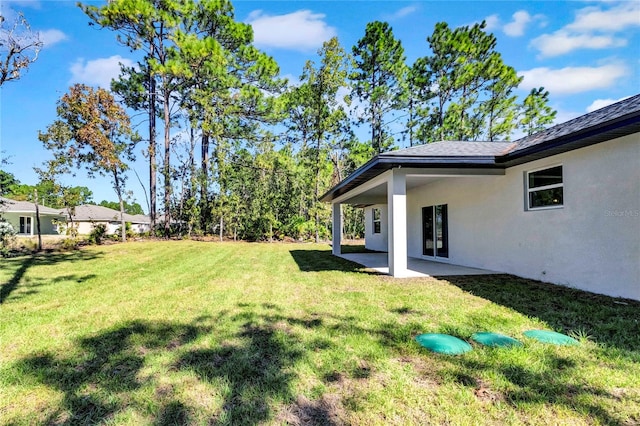 view of yard with a patio