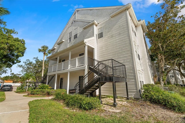 exterior space featuring a porch