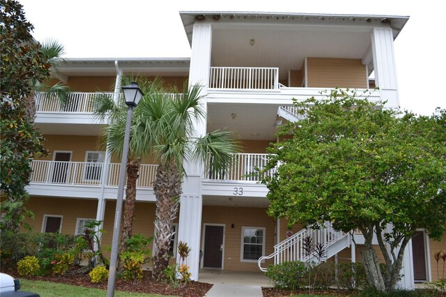 511 Rum Run Unit 33-511, Davenport, FL 33897 - view of property featuring stairway