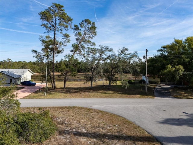 Listing photo 3 for 10153 Lynnhaven Rd, Spring Hill FL 34608