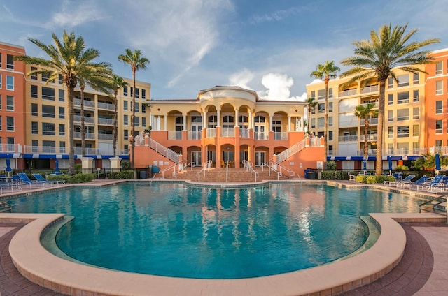 16500 Gulf Blvd Unit 352, North Redington Beach, FL 33708 - community pool with stairs