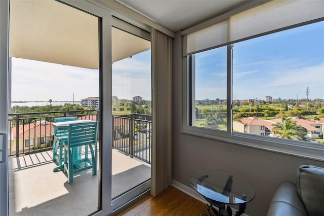 view of sunroom / solarium