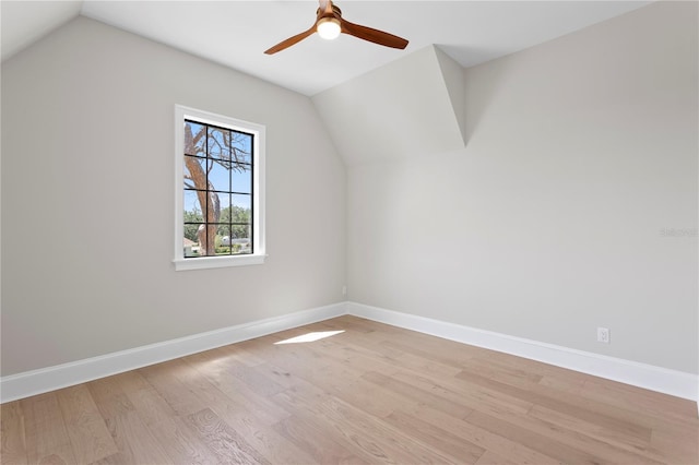 4633 W Lowell Ave, Tampa, FL 33629 - bonus room with light wood finished floors, vaulted ceiling, baseboards, and ceiling fan